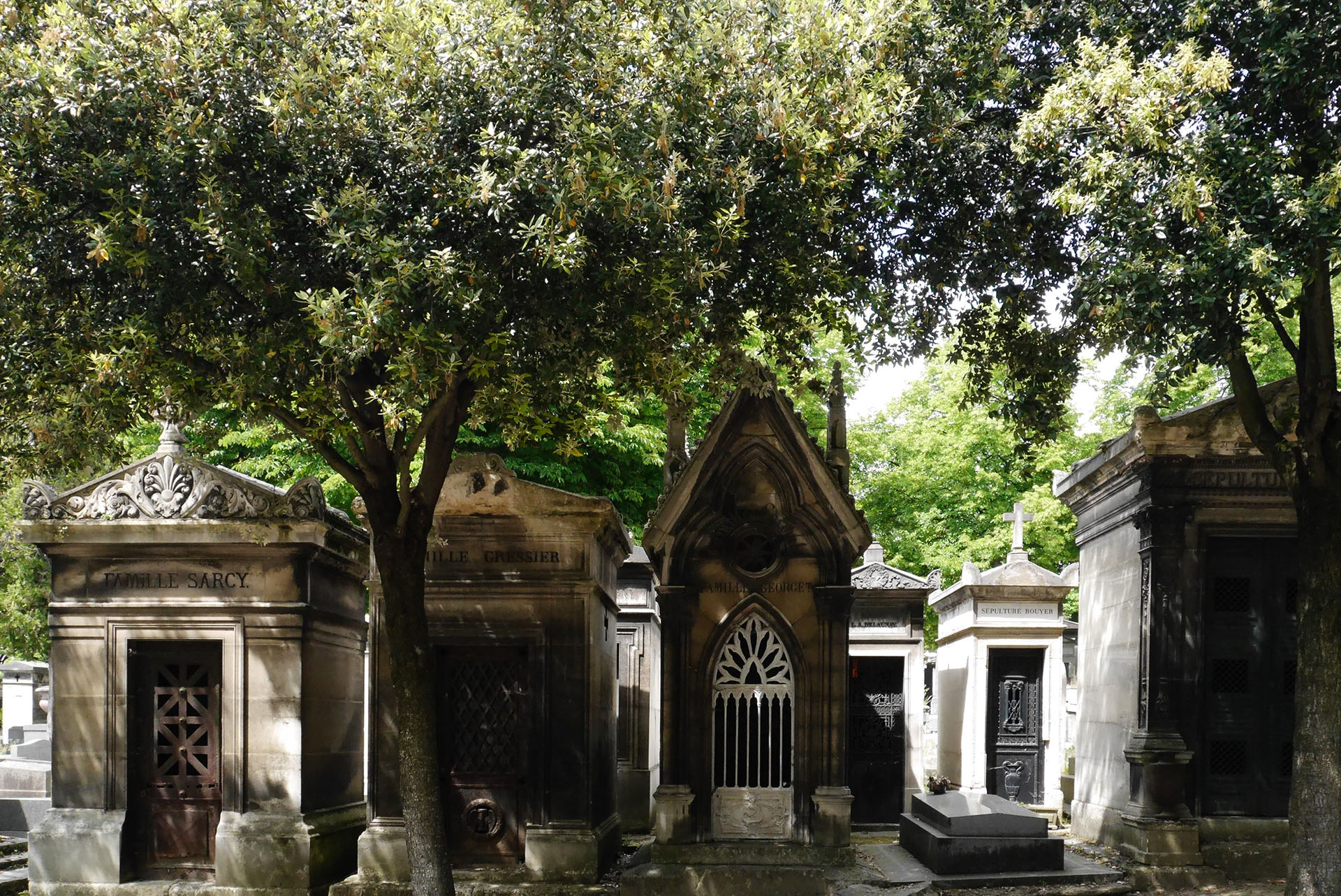 Tombes au cimetière du Père Lachaise Paris France Graves in the Père Lachaise cemetery Paris France