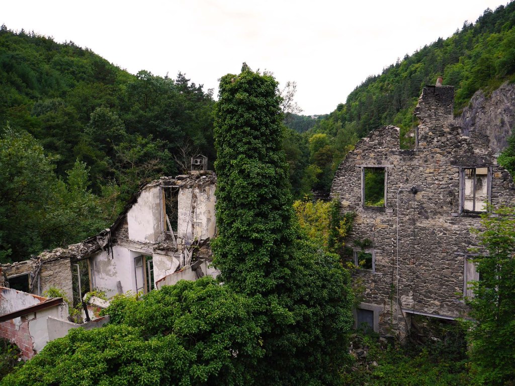 Maison en ruine en Lozère Ruined house in Lozere France