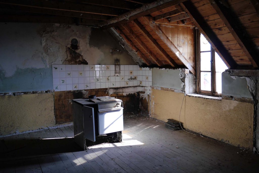 Grenier abandonné Abandoned attic
